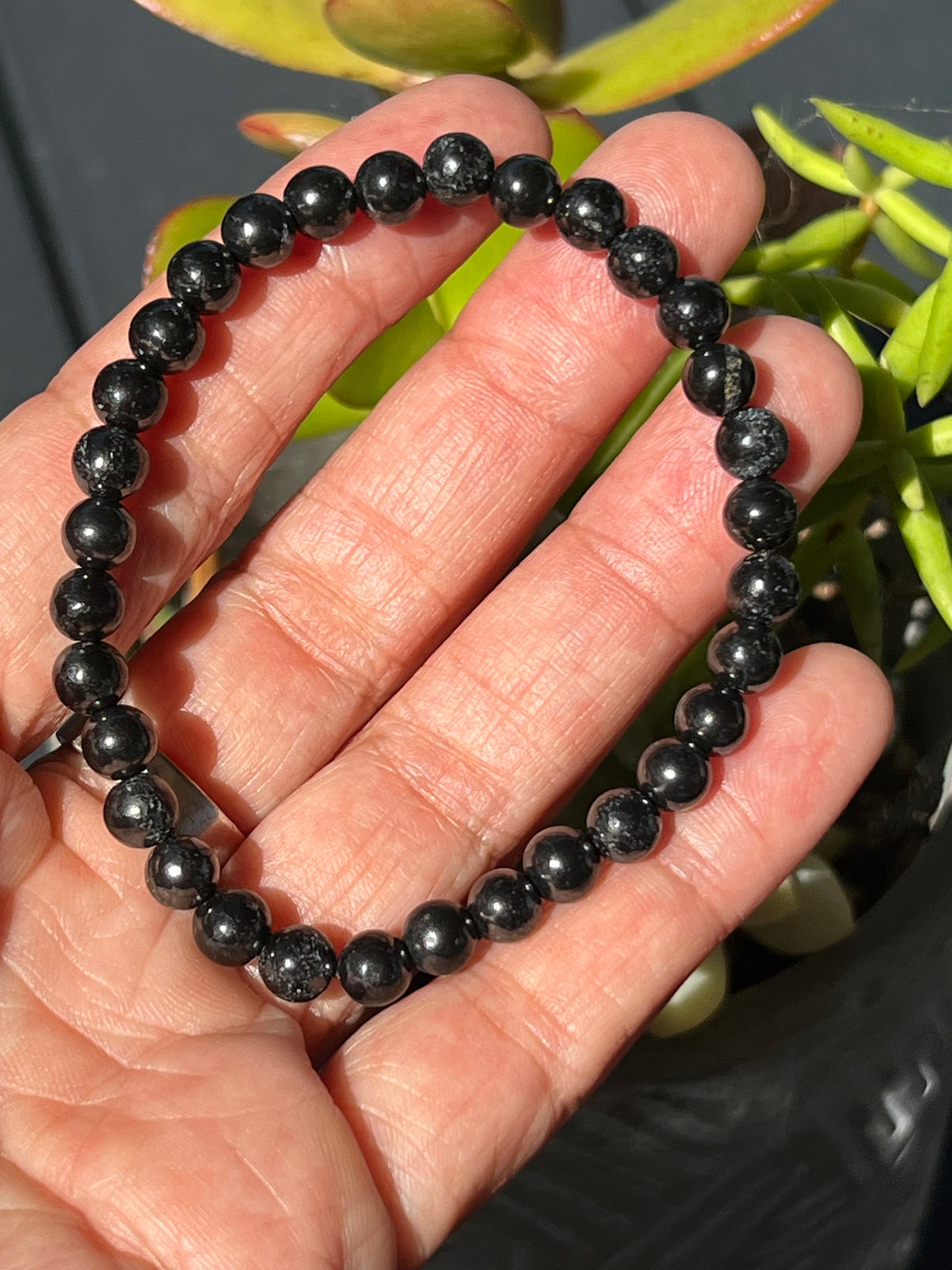 BLACK OBSIDIAN - BEADED BRACELET