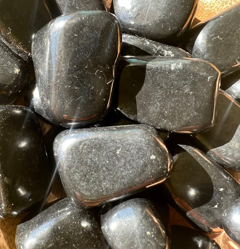 SHUNGITE TUMBLE