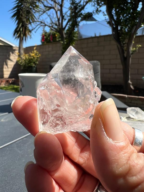 CLEAR QUARTZ-  POINTS