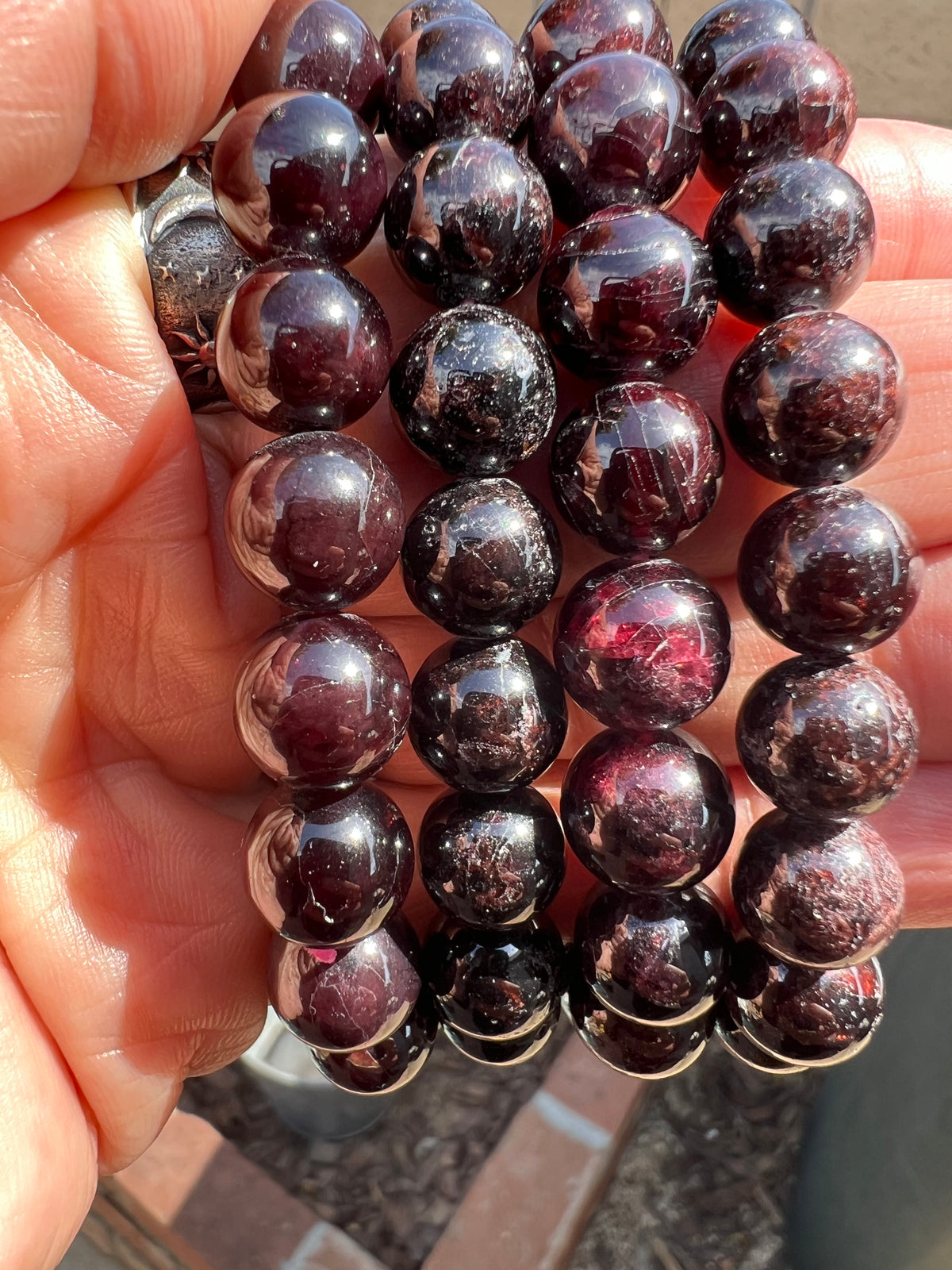 GARNET - BEADED BRACELET